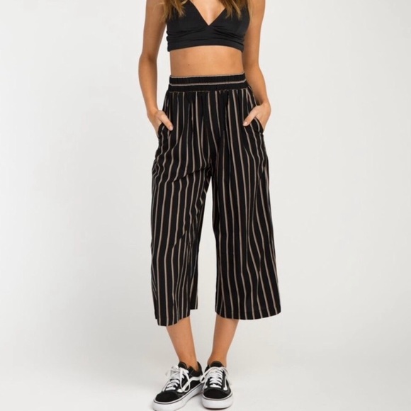 one striped pants
